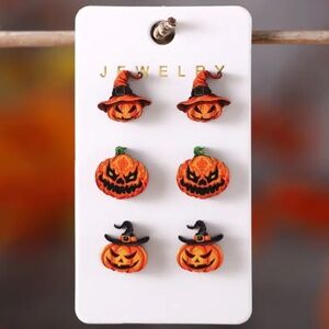 NWT! Set of 3 Pairs of Halloween Jack o’ Lantern Wood Pierced Post Earrings!